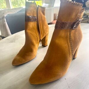 BeautifulDaniela Caramel Zip Ankle Boot sz 8.5